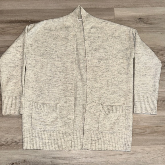 Cozy Women's Cardigan Sweater - Cream - Picture 1 of 5